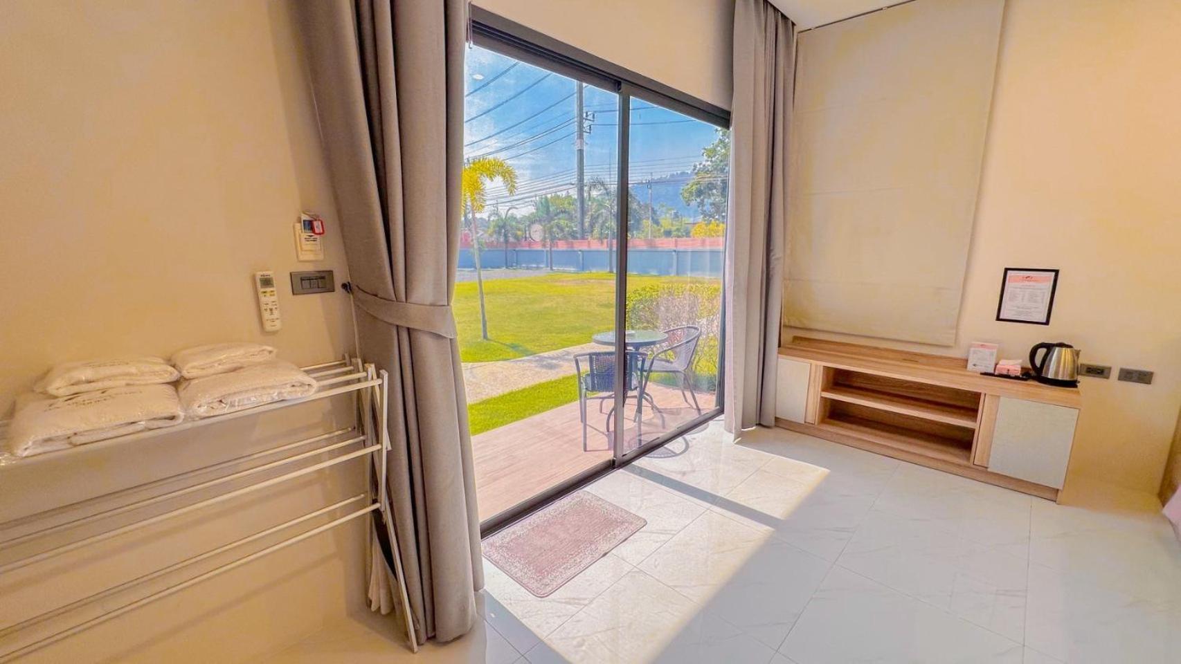 The Memories Hill Phuket Hotel ถลาง ภายนอก รูปภาพ